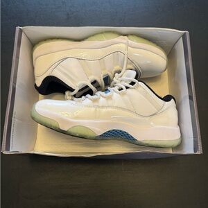 Air Jordan 11 Retro Low 'Legend Blue'